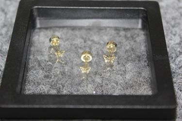 VRIUA Gold Tone Flat Back Stud Earrings Set