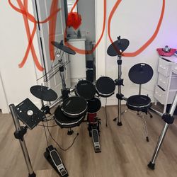 Drum Set And Guitars ⚠️NOT FREE⚠️