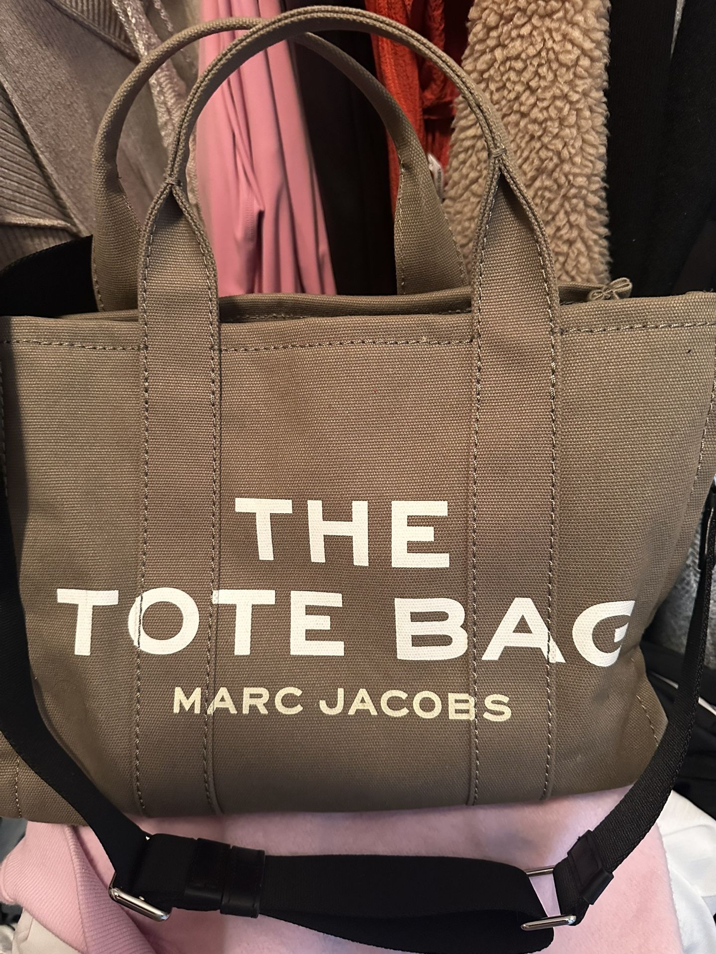 Marc Jacobs The Tote Bag