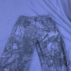 young la camo sweatpants