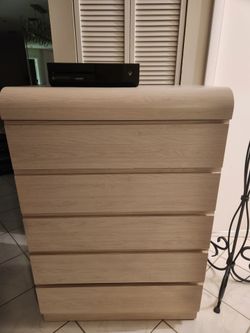 Dresser -5 drawer