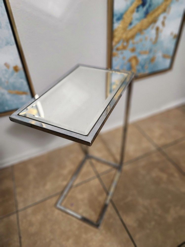 Mirror Table