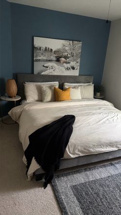 Guest King bed