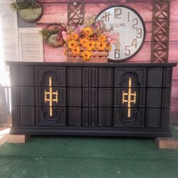 Vintage Long Black Bassett 6 Drawer Dresser 