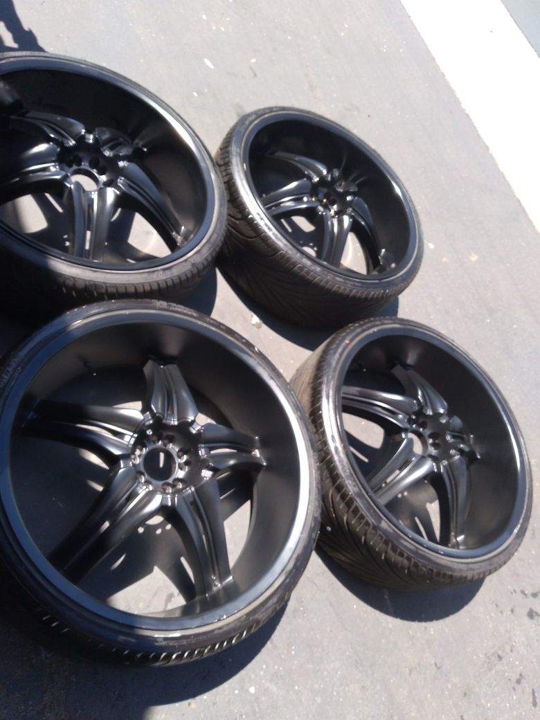 26x10 wheels and semi new 2553026 tires Bolt pattern 5x115 5x120