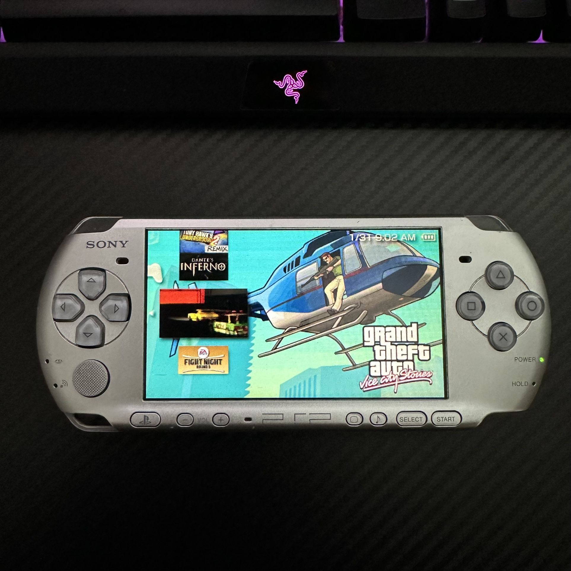 Silver PSP 3000 Modded w games