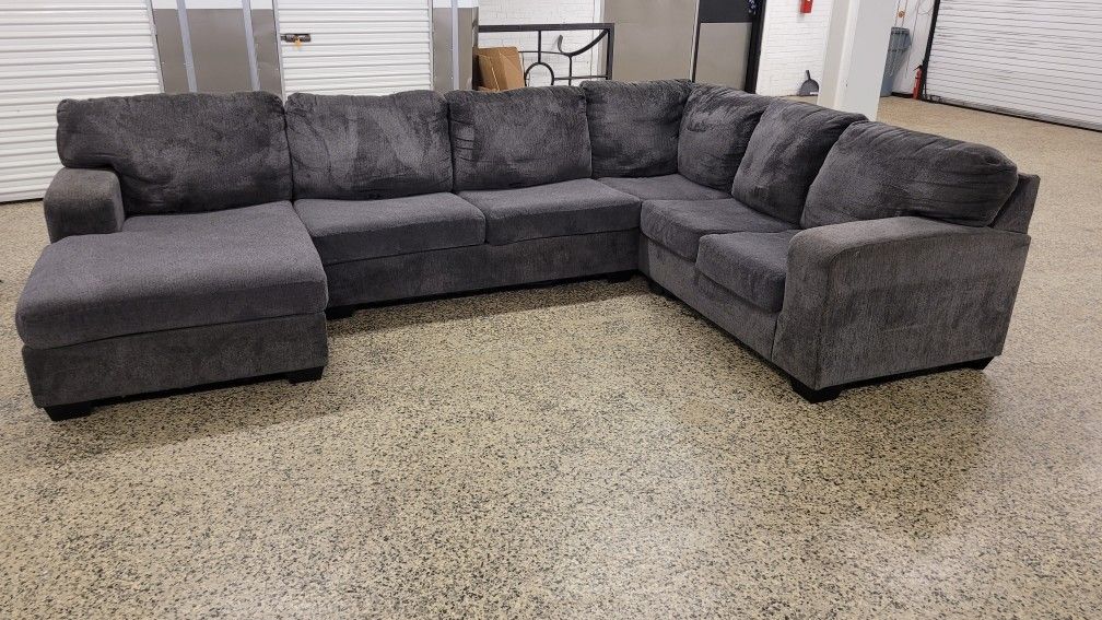 Large Sectional (I CAN DELIVER)