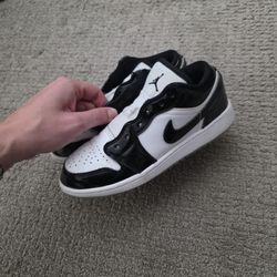 Jordan Low 1s