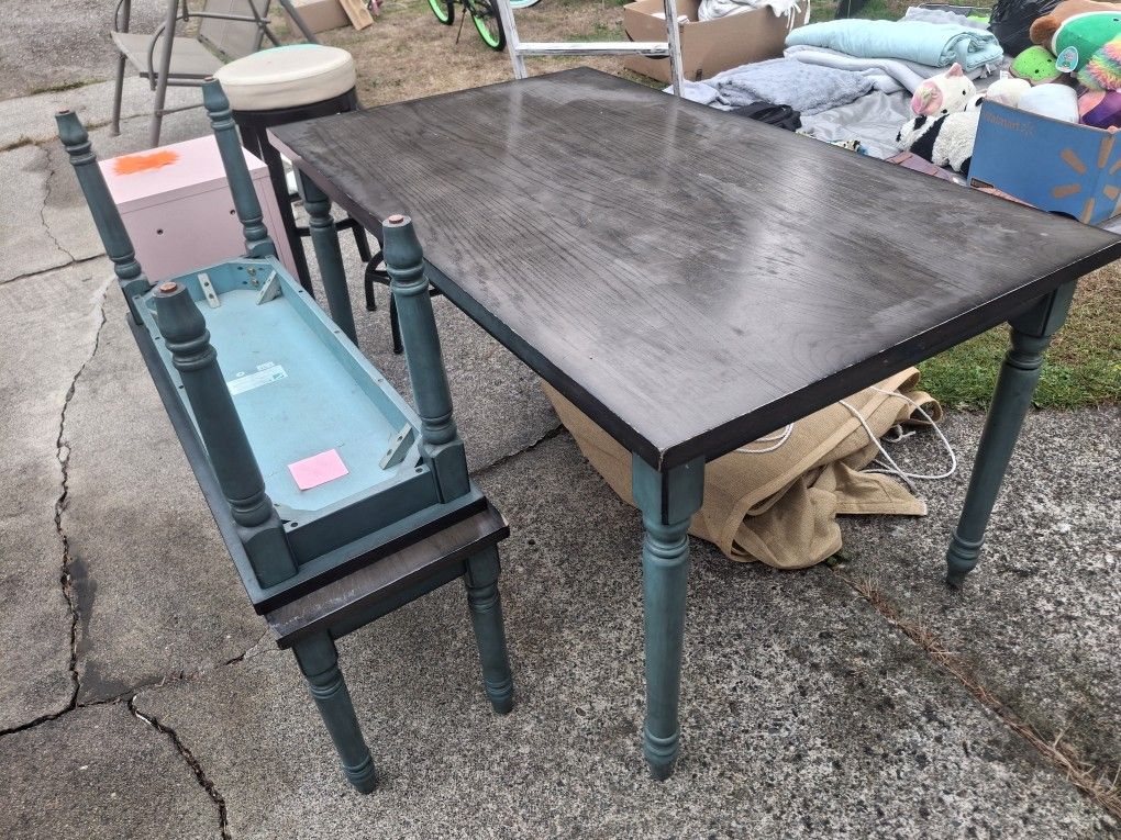Kitchen Tables And Benches