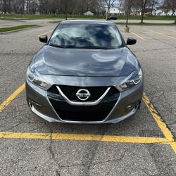 2018 Nissan Maxima 