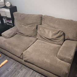 Tan couch (good condition)