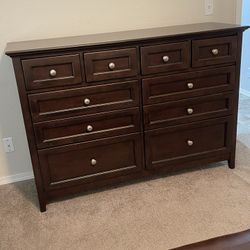 Dressers And Dressing Bench