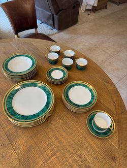 Christian Dior Gaudron Malachite set. Six 5-piece settings.