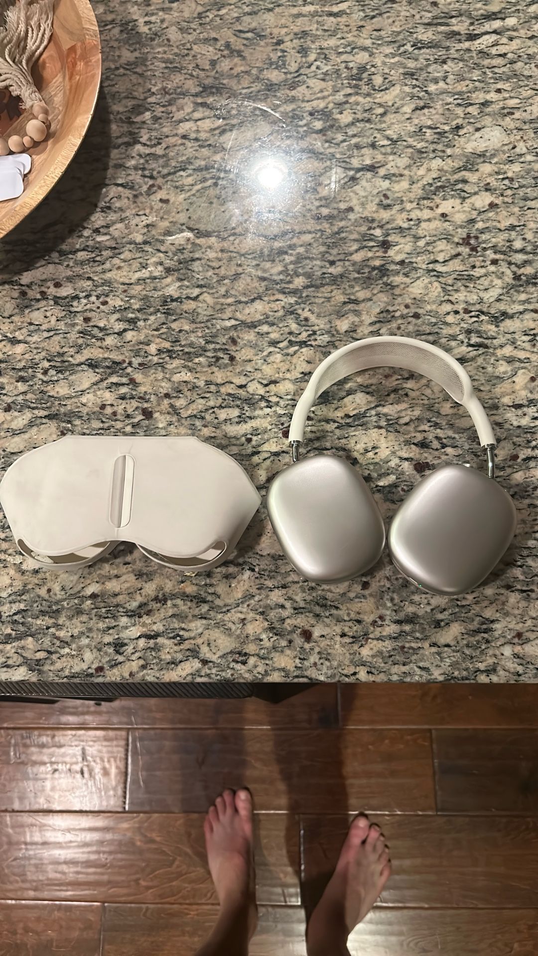 AirPod Maxes Plus