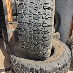 Used Set Of Bfg All Terrain Tires 37 1250 17