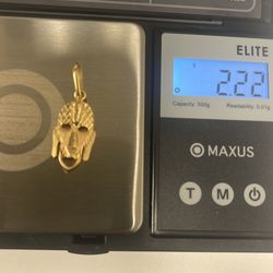 Gold 18 karat tribal, gold pendant