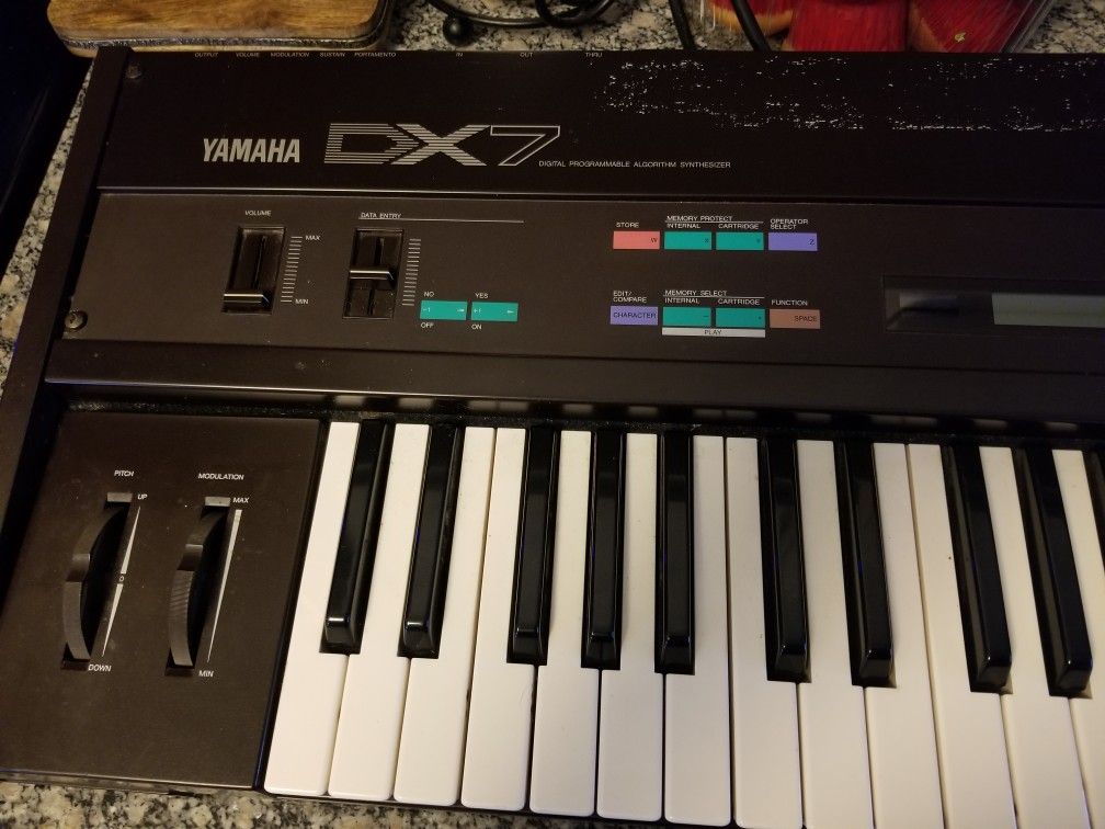 YAMAHA DX7 SYNTHESIZER for Sale in Las Vegas, NV OfferUp