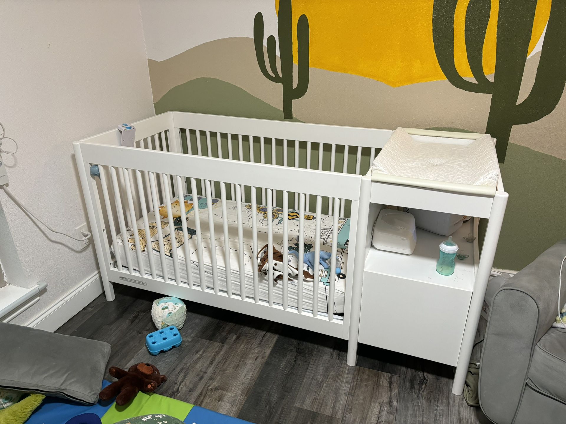 Crib With Changing Table And Mattress