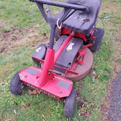 Snapper Riding Lawn Mower