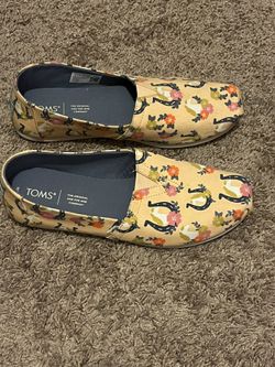 Toms