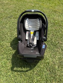 Gracias Infant Car Seat