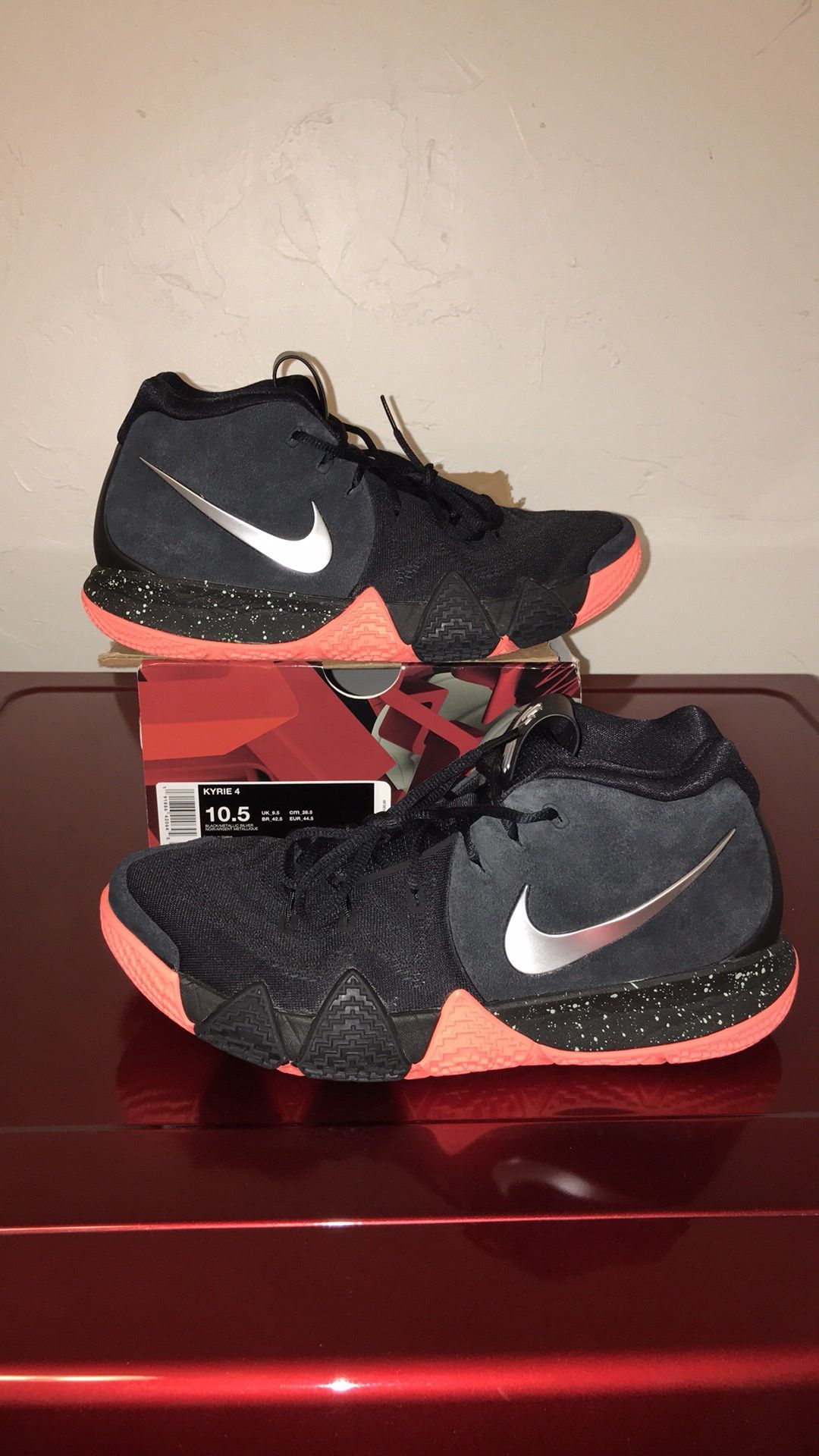 Nike Kyrie Irving 4 Venus Flytrap Basketball Shoes