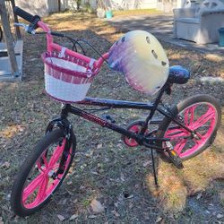 Girls Mongoose Fling Bike