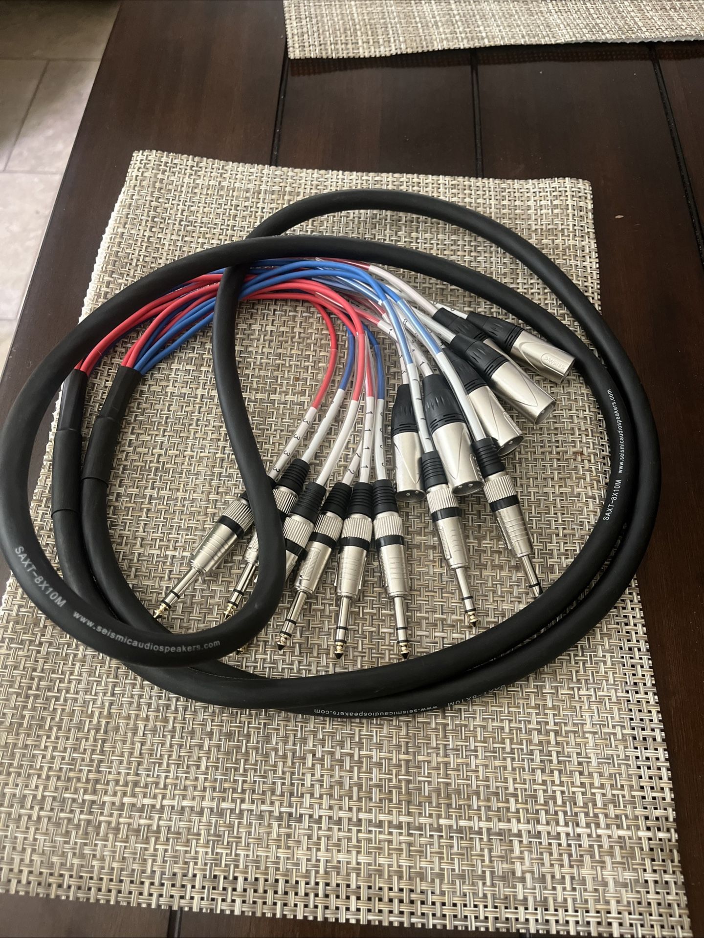 SAXT 8x10m TRS Snake Cable