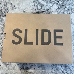 YEEZY Slide Salt
