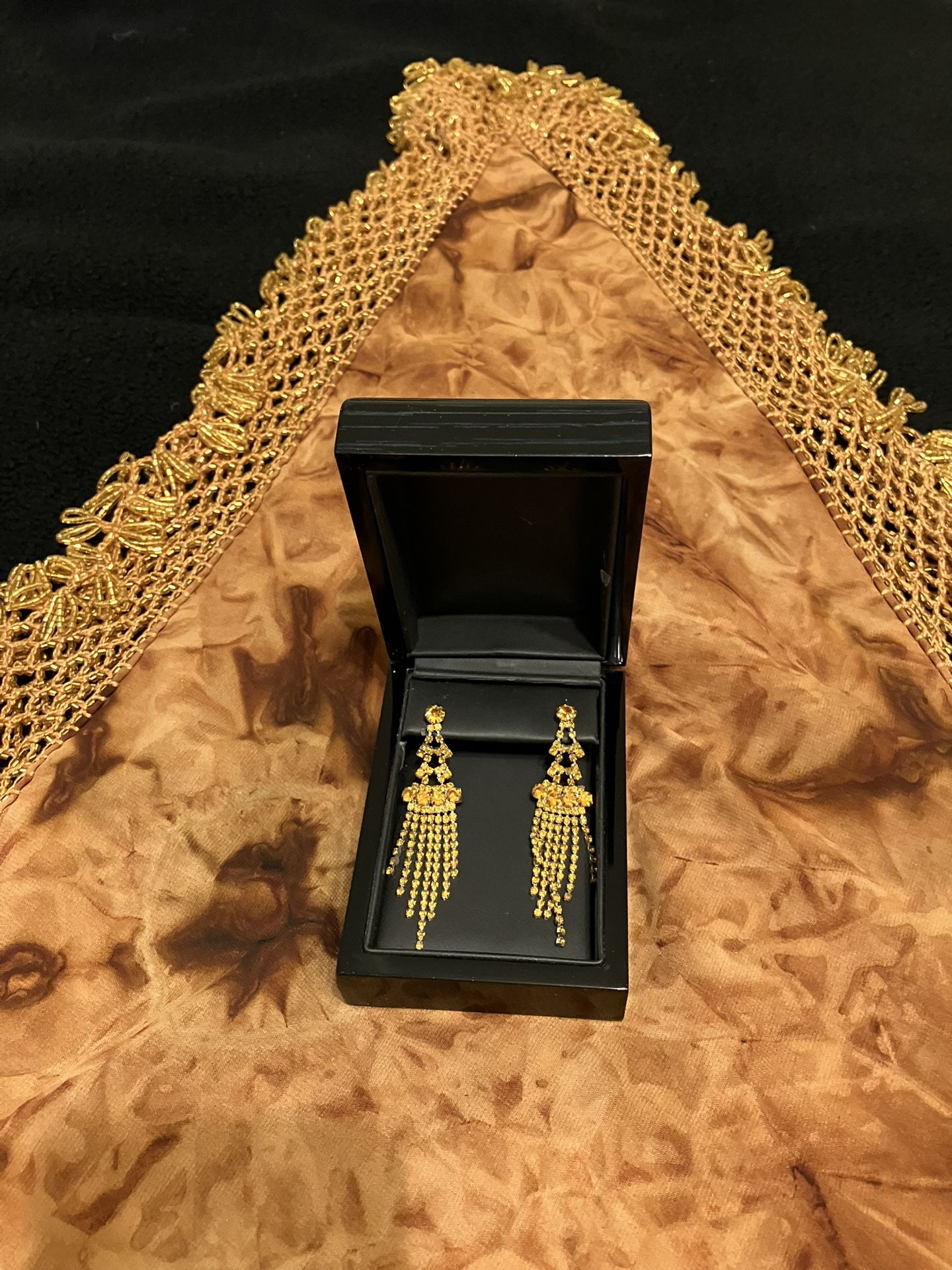 Silk Tassel Shawl with matching Gemstone Earrings