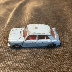 1960s Dinky Toys Morris 1100 Sedan #140