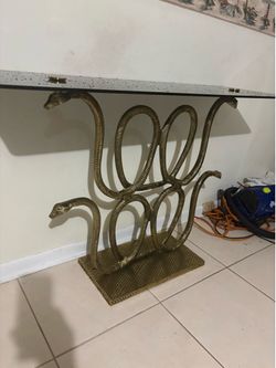 Brass snake Table