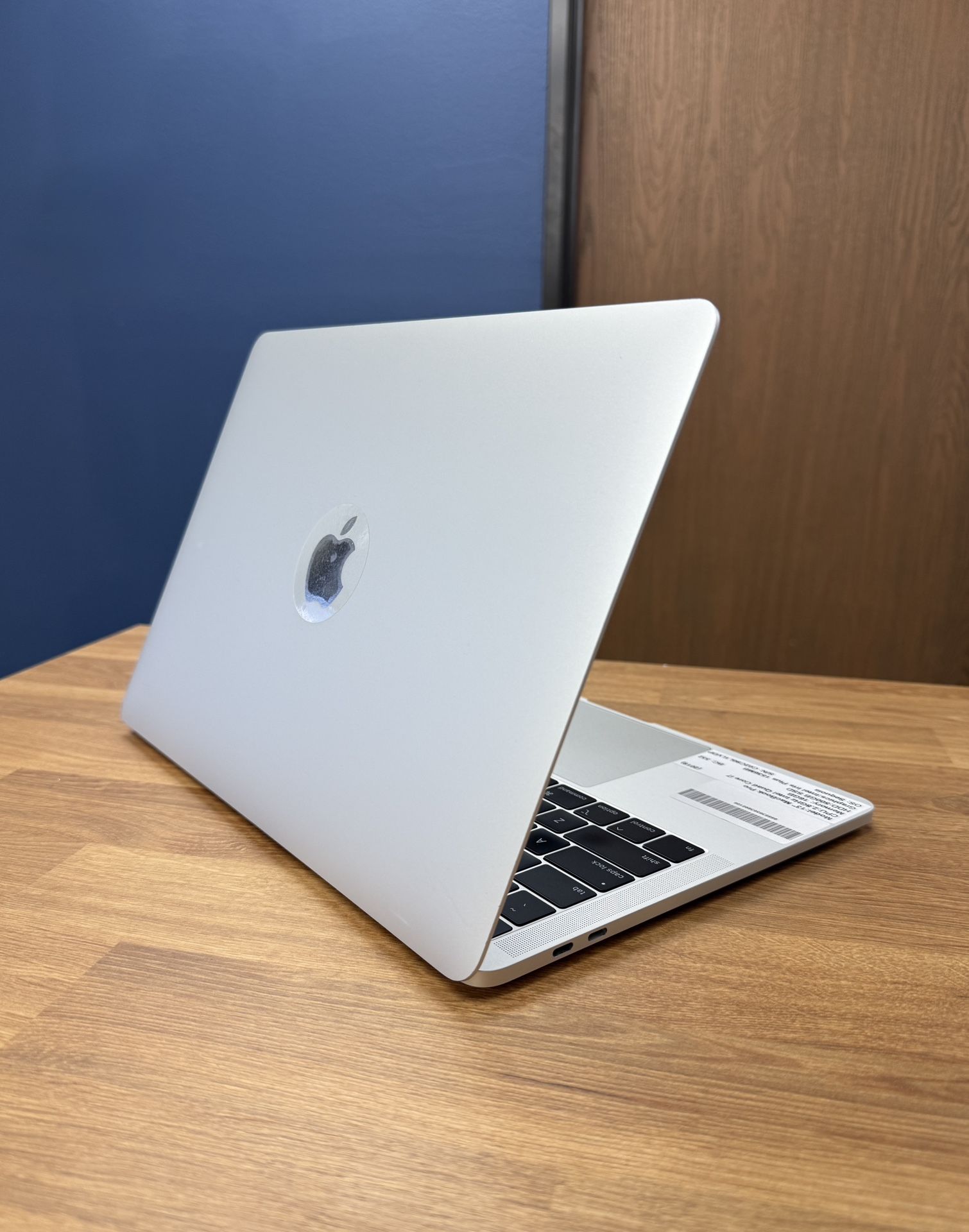 13 Inch MacBook Pro Touchbar 500GB SSD*16GB RAM*2.8Ghz Intel Quad Core