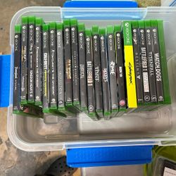32 Xbox One Games 