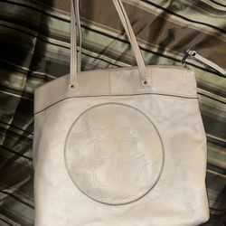 Coach Laura Signature F18336 Embossed Leather Taupe Tote Bag w COA