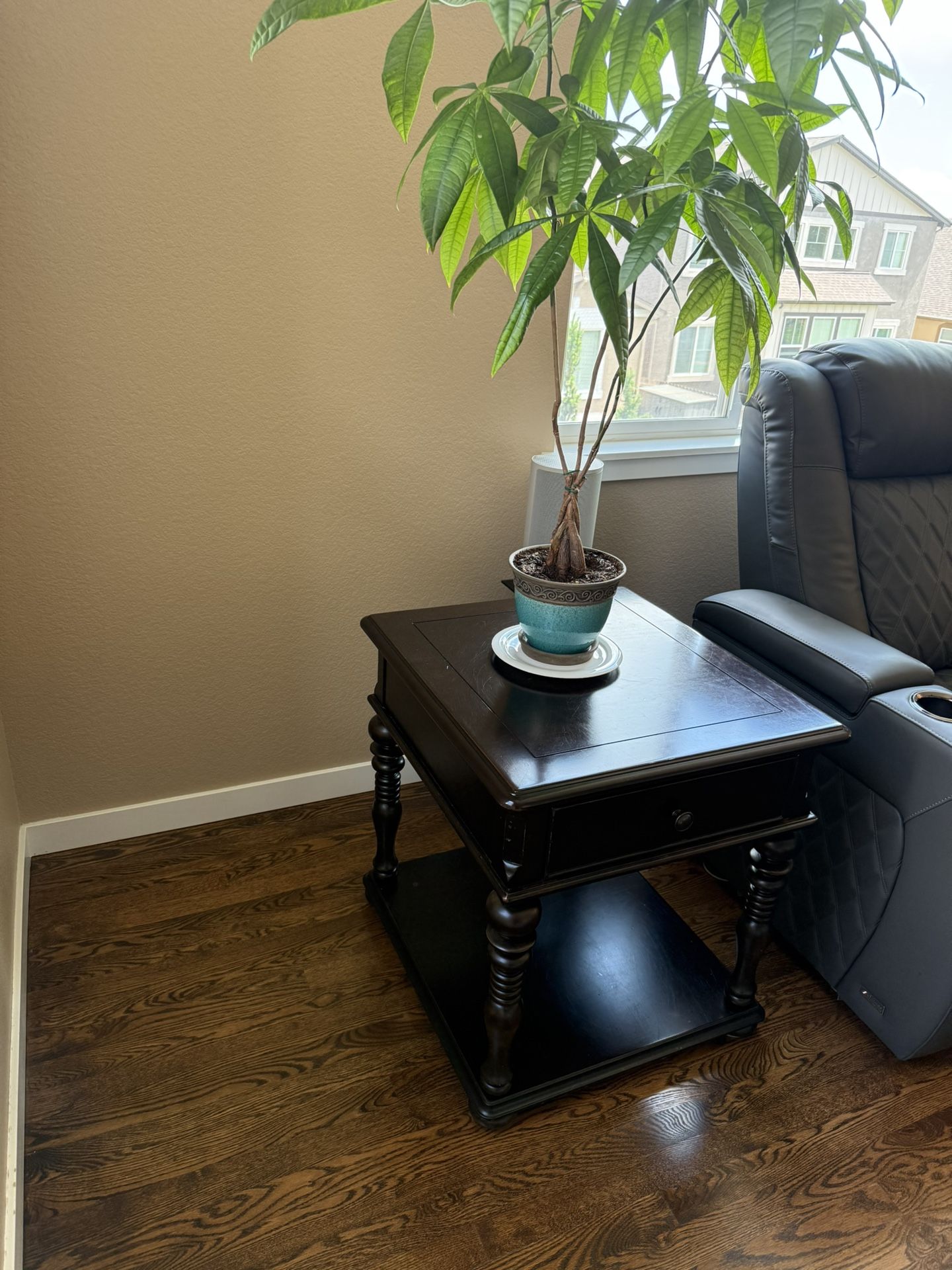 Rectangular End Table – Paula Deen Home Furniture (Tobacco Finish)