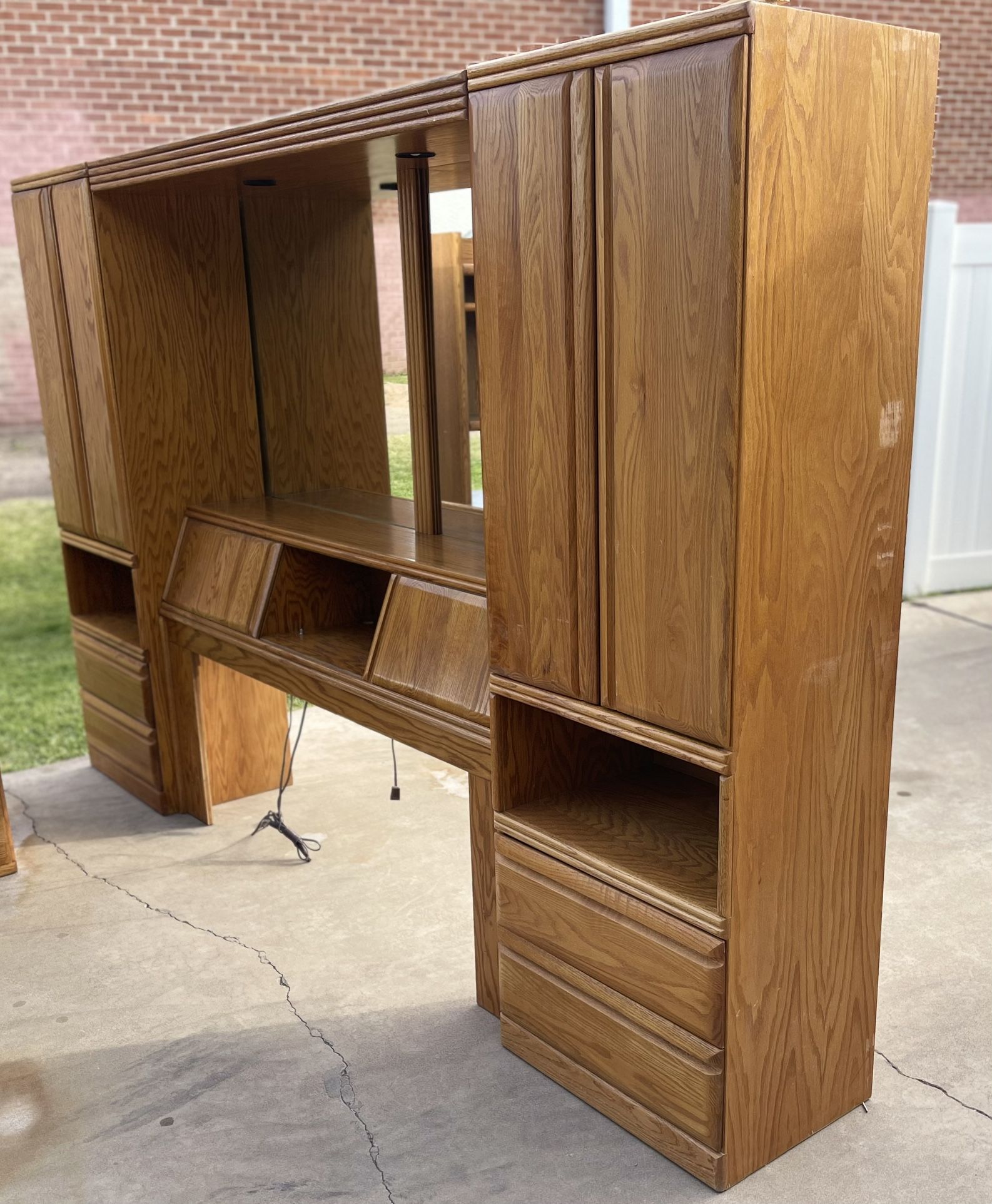 Antique Heavy Duty Queen Size Mirror Headboard With Two Sides Dressers