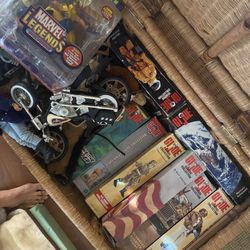 1980 Nostalgia Treasure Box 800.00 