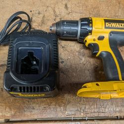 DeWalt DC 720 , 1/2" variable speed drill
