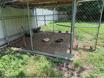 Dog kennel
