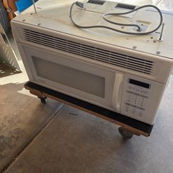 Microwave Above Stove 