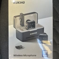 Wireless Lavalier Microphone for iPhone iPad Android