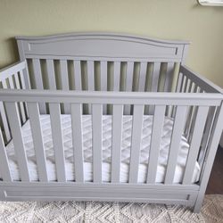 Cribs And Bassinet And Baby Stuff For Sale