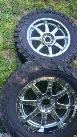 20” Fuel Mavericks on 35” Gladiators