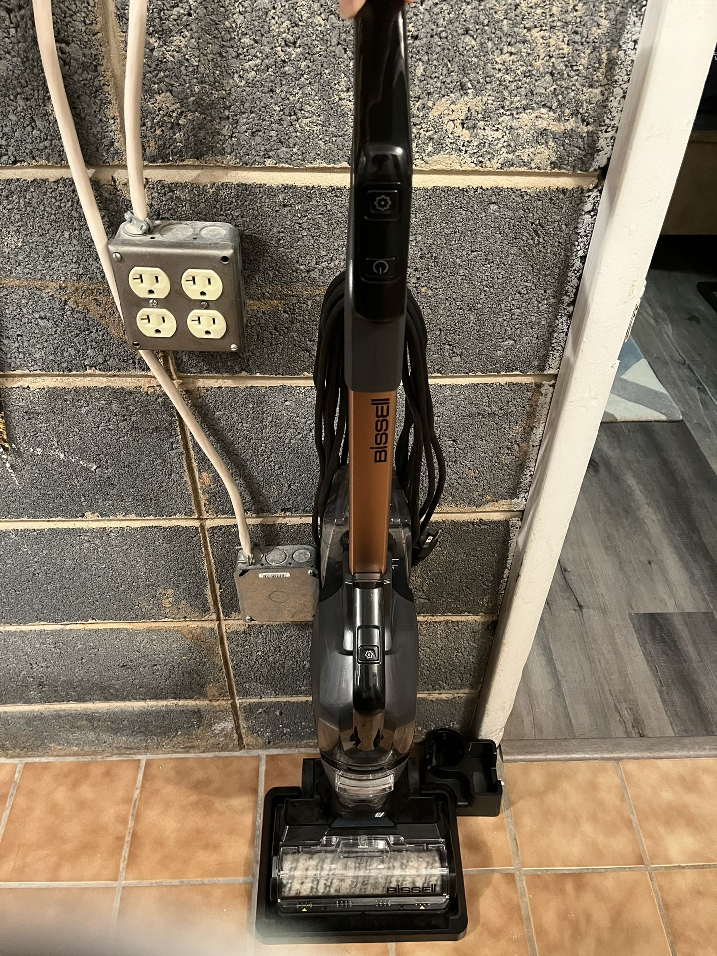 Bissell Cross Wave Hydro Steam Plus