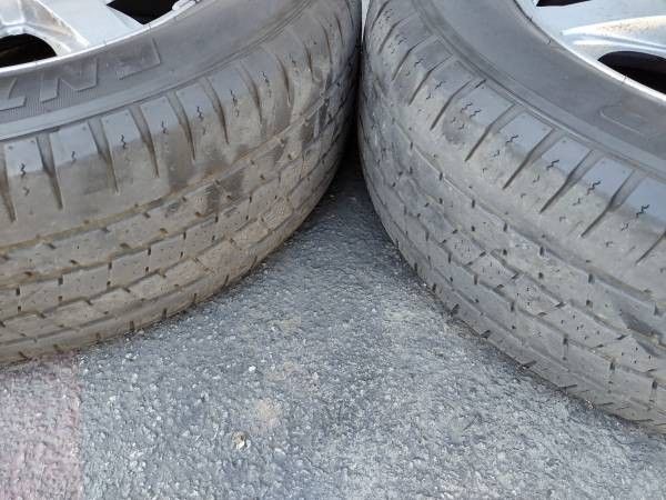 17 inch rims and caps with tires. Buick Ranier, trailblazer or Envoy