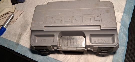 DREMEL BOX IN GOOD CONDITION