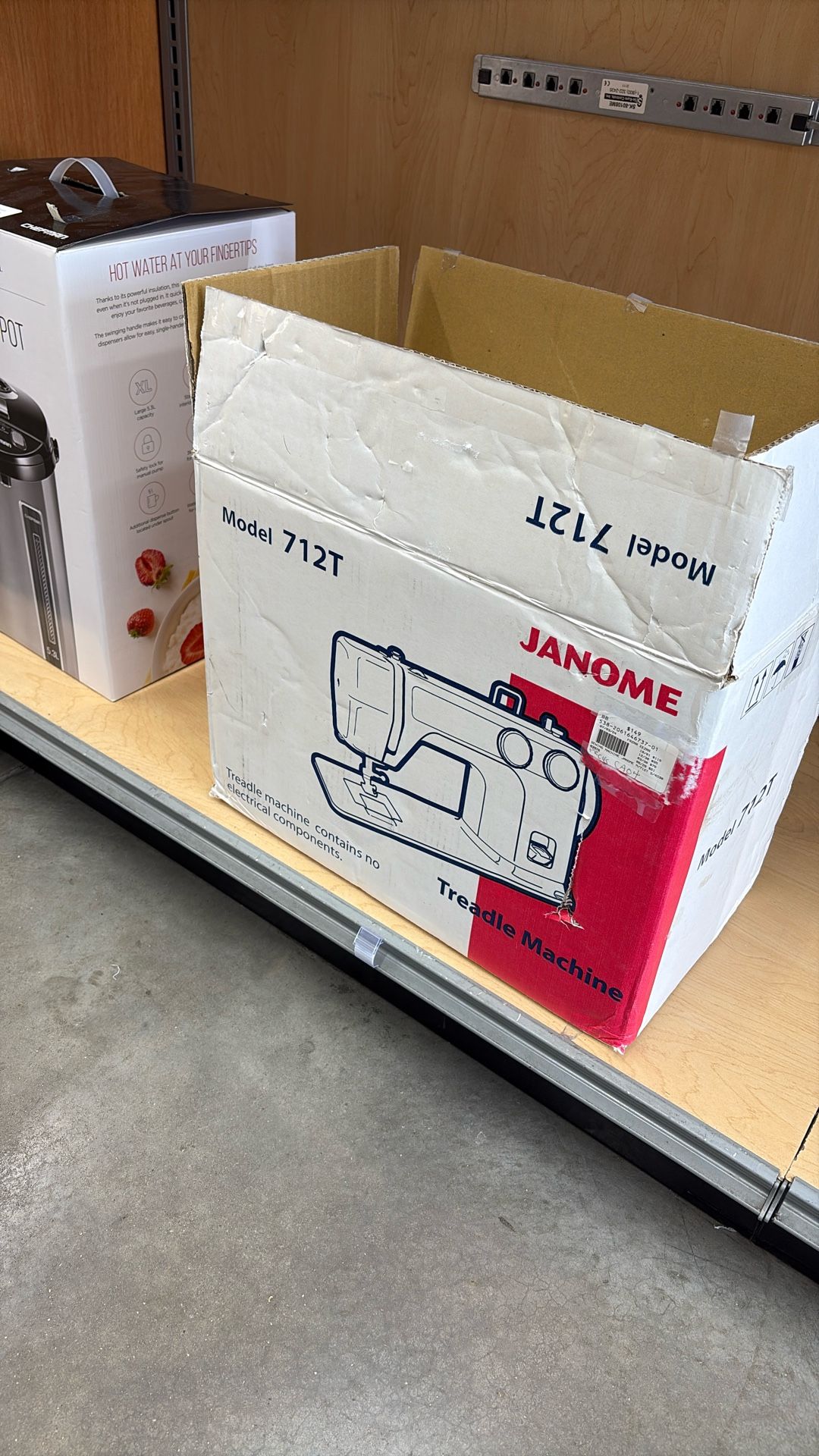 Janome Sewing Machine 