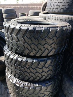 Set of used tires 35 12.50 20 NITTO MT