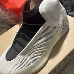 Yeezy Quantum Size 12 